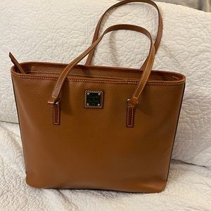 Dooney & Bourke tan leather 15 1/2 x 12 purse